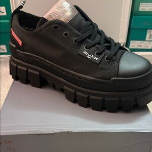 Palladium Black REVOLT LO TX NEW IN BOX Size 7.5 and 8.5 available